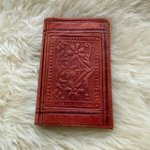 Embossed Leather Wallet. Made in Morocco.